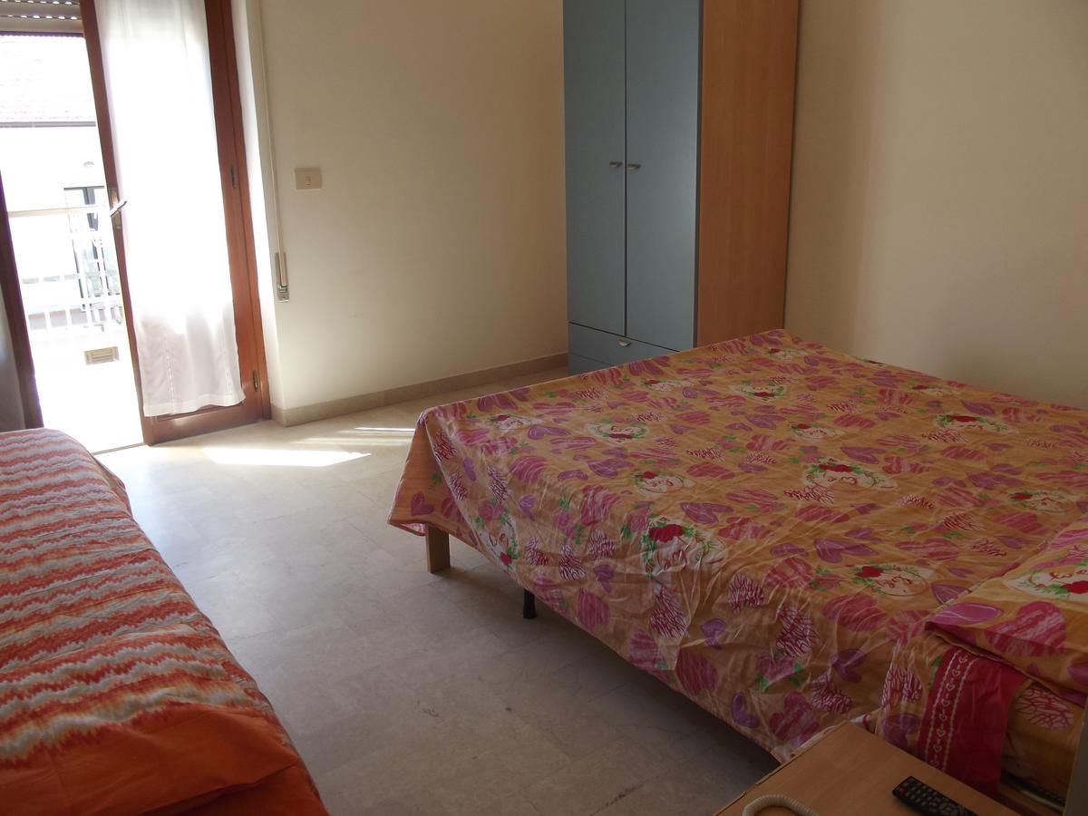 Hotel Sabbia D'Oro Pineto Dış mekan fotoğraf